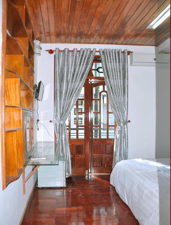 Ngoc Tung Mini Hotel Хуе Екстериор снимка