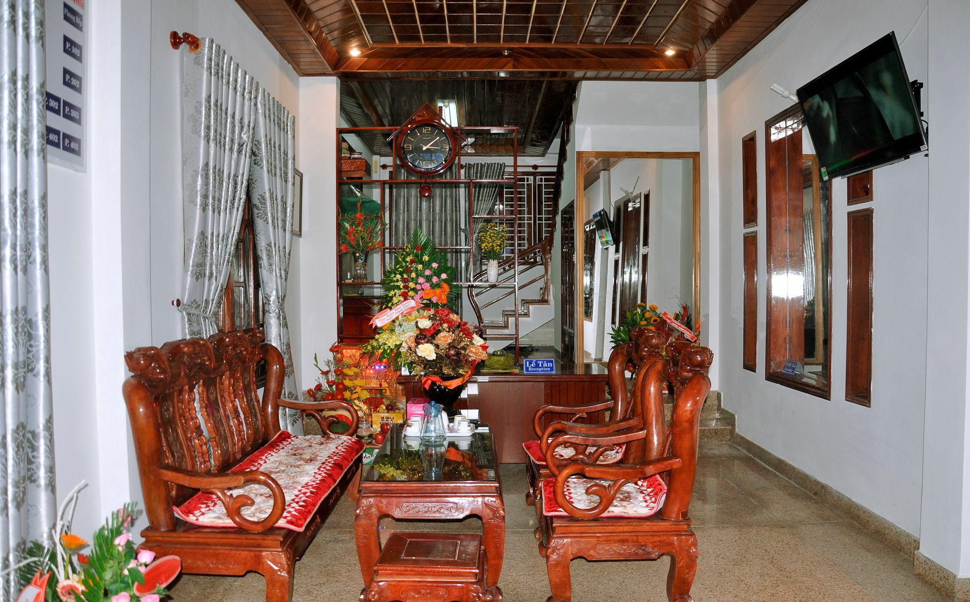 Ngoc Tung Mini Hotel Хуе Екстериор снимка