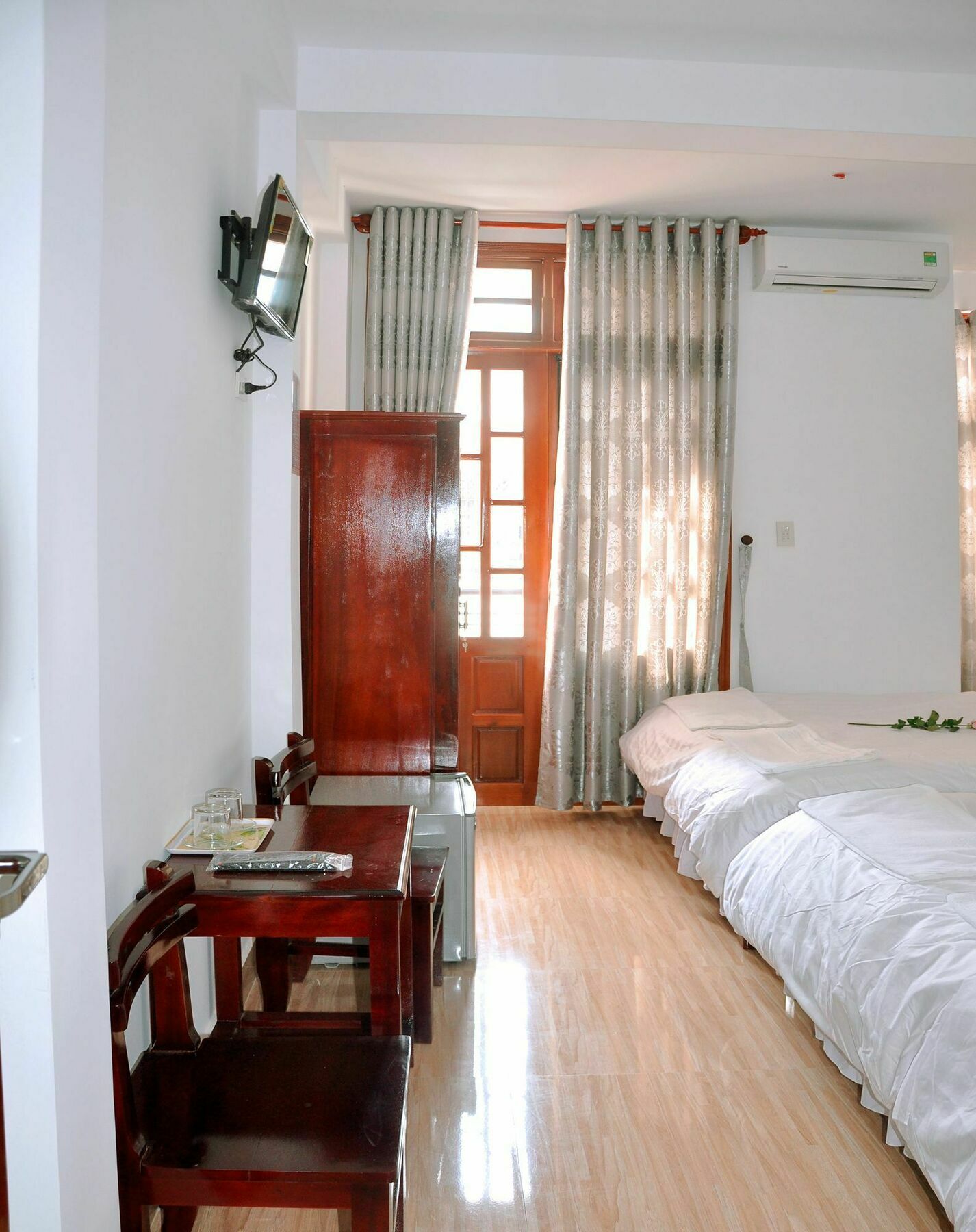 Ngoc Tung Mini Hotel Хуе Екстериор снимка